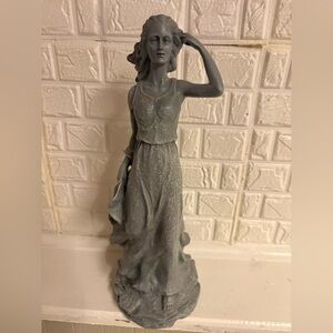 Gray lady Statue - Home Art Decor